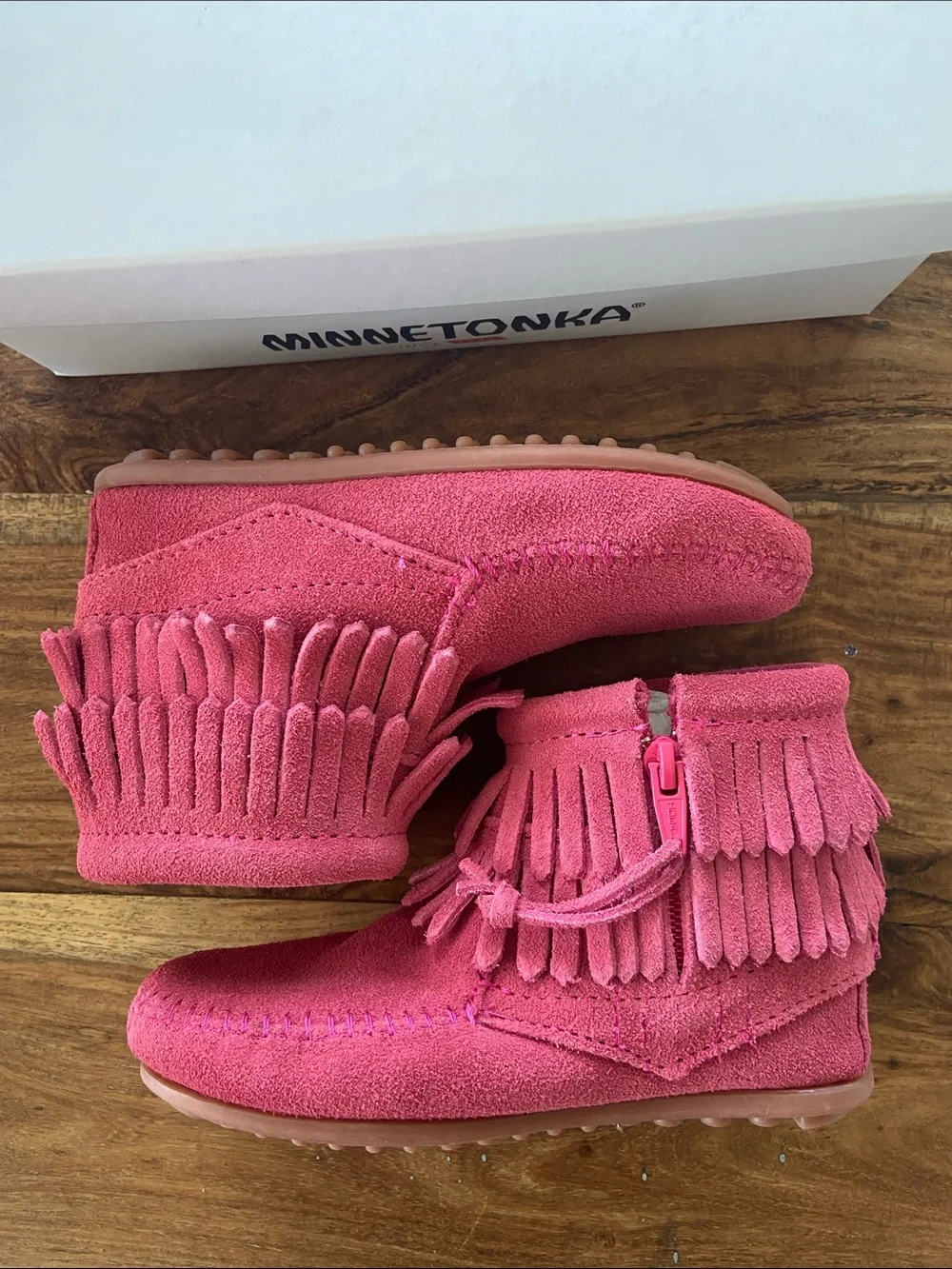 NWT Kids' Pink Suede Fringe Minnetonka  Moccasin Boots